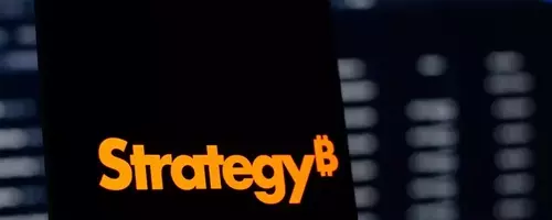 MicroStrategy Maintains Bitcoin Holdings Amidst Cash Reserve Build-Up