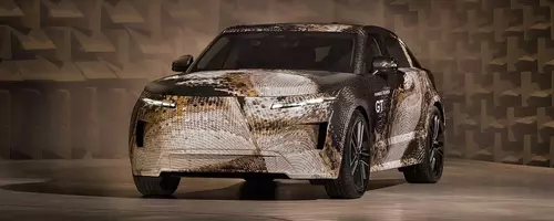 Unveiling the 2028 Land Rover Range Rover GT: A Vision of Electric Luxury