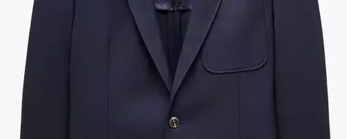 Mastering the Blazer and Jeans Ensemble: Timeless Style Combinations