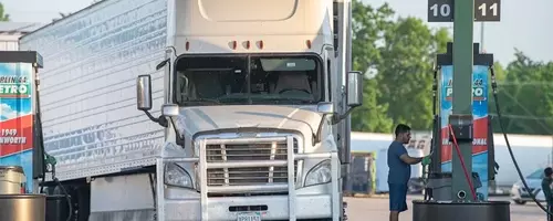 Rethinking Owner-Operator Recruitment: Beyond Bonuses and Percentages