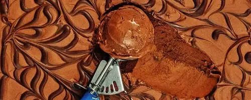 The Ultimate Frozen Mississippi Mud Pie: A Decadent Dessert Recipe
