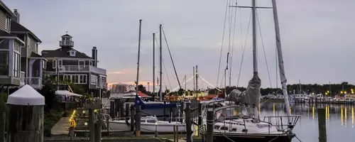 Top US Retirement Havens for Boating Enthusiasts