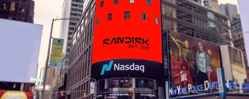 SanDisk's $42 Billion Backlog: AI Memory Boom and Valuation Challenges