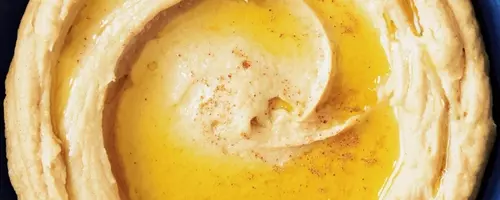 Crafting Velvety Hummus: The Ice Cube Secret