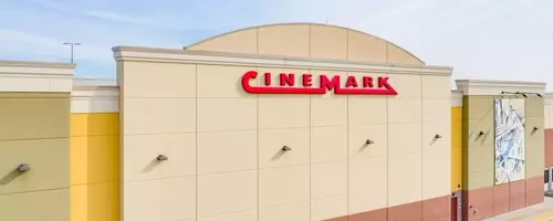 Cinemark Holdings: Unexpected Earnings Surge Highlights Industry's Paradoxical Challenges