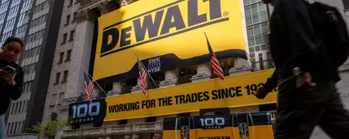 DeWalt Cordless Jobsite Fan: Powerful Cooling for Hot Workspaces