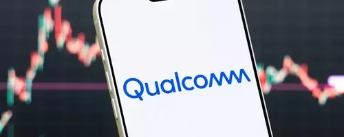 Qualcomm's Strategic Shift: Navigating Smartphone Market Headwinds and Powering AI Data Centers