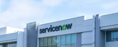 ServiceNow: Strong Growth Prospects and Strategic AI Integration Drive Increased Valuation