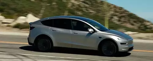 Tesla Introduces the Long-Awaited 2027 Model Y L, Offering Enhanced Space and Comfort