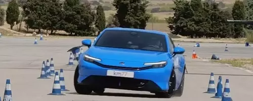 Honda Prelude Excels in Emergency Maneuver Test