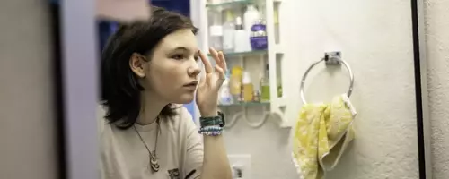 The Impact of Social Media Skincare Trends on Teenagers