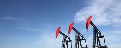 Oil Prices Under Pressure as US-Iran Deal Hopes Intensify