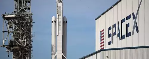 SpaceX Stock Falls Amidst Rising AI Investment and Share Lockup Expiration