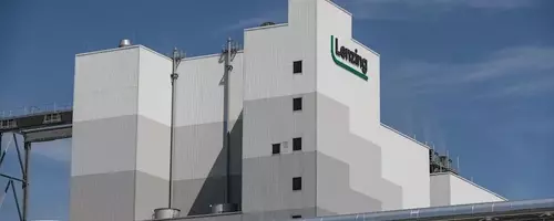 Lenzing Group Navigates Market Challenges with Strategic Realignment