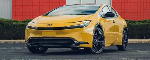 2027 Toyota Prius PHEV: A Sleek, Efficient, and Engaging Ride