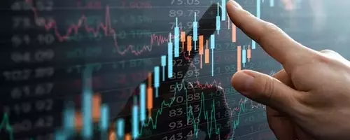 Bond Market Caution: Navigating Inflation, Geopolitical Risks, and Federal Reserve Policy