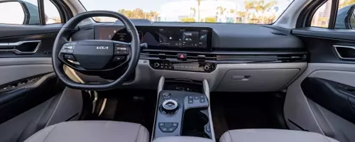 Inside the 2026 Kia Sportage Hybrid: A Look at the Updated Interior