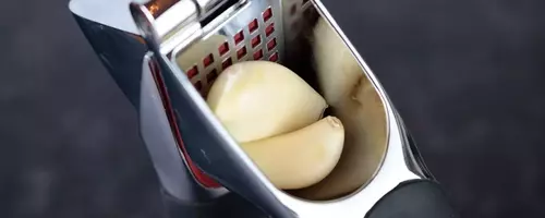 Choosing the Best Garlic Press: A Comprehensive Review