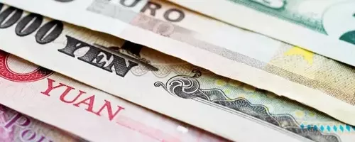 Global Economic Outlook: Fed Policy, Currency Trends, and Trade Dynamics