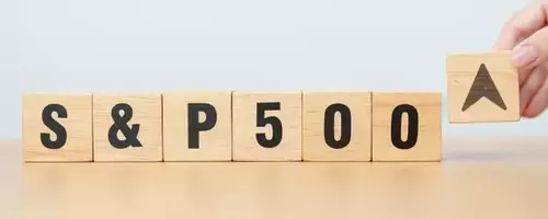 S&P 500 Reaches New Record High, Economic Growth Forecast Shifts