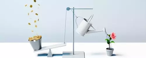 Strategic Investing: Balancing Stability and Growth in Uncertain Markets