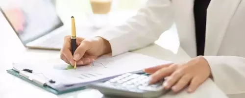 Understanding Currency Swaps and Their Role in Financial Risk Management