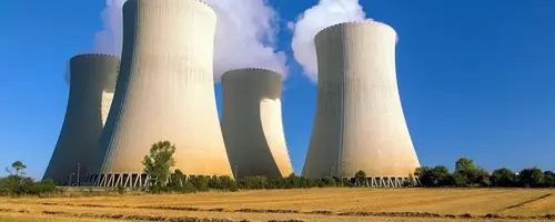 NuScale Power Faces Significant Financial Headwinds Amidst Revenue Decline and New Share Offering