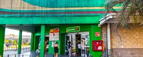 Wal-Mart de Mexico Faces Significant Market Headwinds