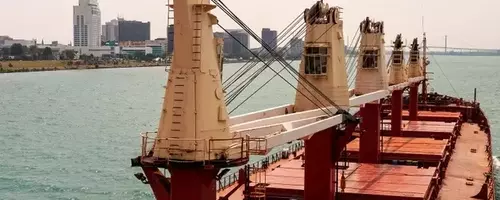 Diana Shipping's Strategic Shift: A New Horizon After Genco Bid Withdrawal