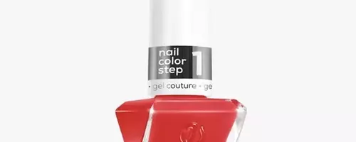 The Rise of Tomato Red Nails: A Summer Trend Embraced by Celebrities