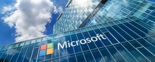 Microsoft's Strategic AI Transition and Promising Financial Outlook