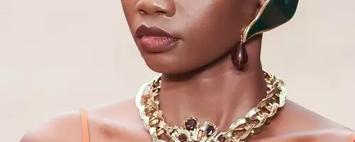 The Dominance of Oversized Earrings: A Fashion Resurgence