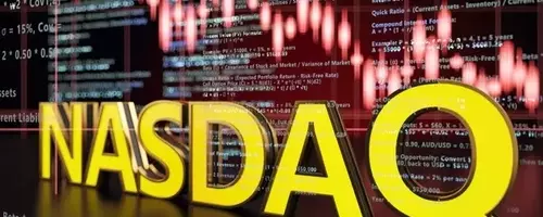 Invesco NASDAQ 100 ETF: Valuation Attractive, Technicals Mixed, Near-Term Headwinds