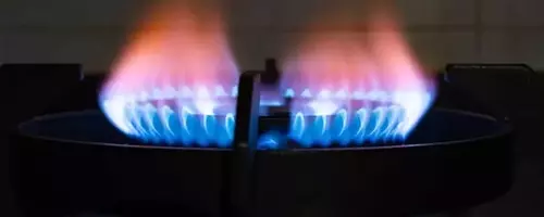 Natural Gas Prices Decline Alongside Crude Oil Amidst Market Fluctuations