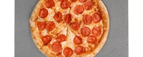 The Ultimate Guide to Achieving Perfect Pizza Crusts: Choosing Between Pizza Stones and Steels