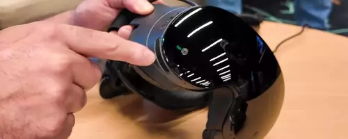 Valve's New VR Headset, Steam Frame, May Include Free Copy of Half-Life: Alyx