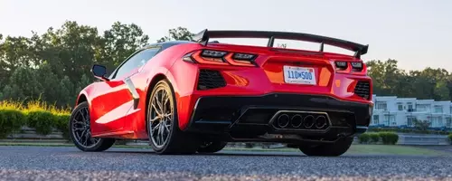 2027 Chevrolet Corvette Stingray: Performance and Handling Analysis