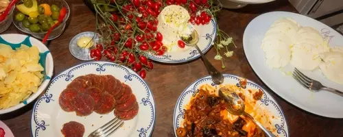 A Communal Birthday Celebration: The Vitagliano Sisters' Aperitivo Hour
