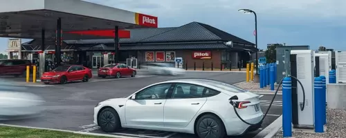 The Ultimate Road Trip Showdown: EV vs. Hybrid vs. Gas