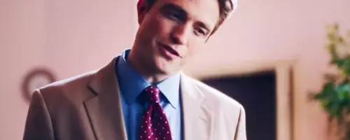 Critics Laud Robert Pattinson's Portrayal of Chris Hansen in 'Primetime'