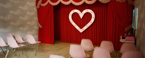 Sure Thing Chapel: A Quirky New York City Wedding Experience