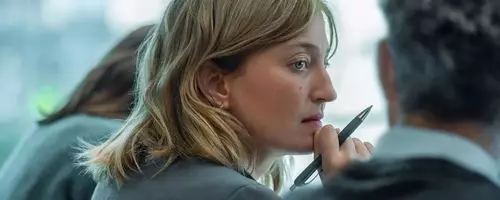Review: ‘A Good Little Soldier’ Unpacks the Pressures of Corporate Life