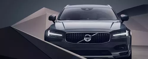 2025 Volvo V90 Cross Country: A Detailed Review of Features and Performance
