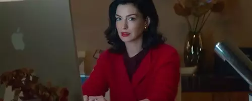 Anne Hathaway Takes on a Dark Role in the New Thriller 'Verity'