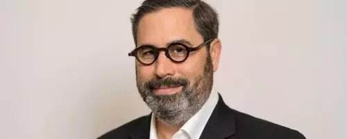Independent Film Industry Grapples with Streaming Dominance and Evolving Distribution Models