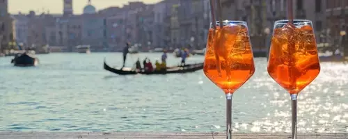The Art of Italian Aperitivo: A Guide to Classic Cocktails