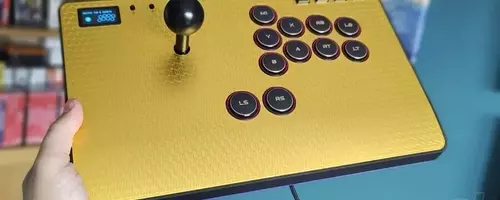 Hautepad C-AS: A Unique Arcade Stick with Room for Improvement