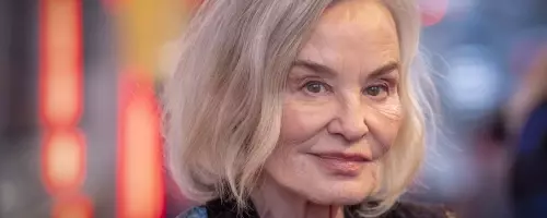 Jessica Lange to Receive Visionary Award at Virginia Film Festival, 'Awards Chatter' Podcast to Record Live