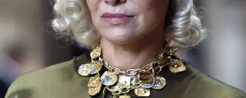 Pamela Anderson's Striking Beauty Transformation at Vogue World: Milano