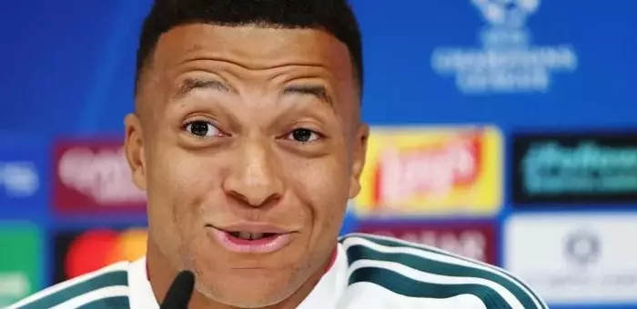 Mbappe Eyes Ballon d'Or After Historic World Cup Performance and Real Madrid's Challenges